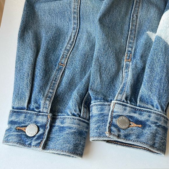 Aritzia Denim Forum The Bessie Crop Denim Jacket - Picture 6 of 11